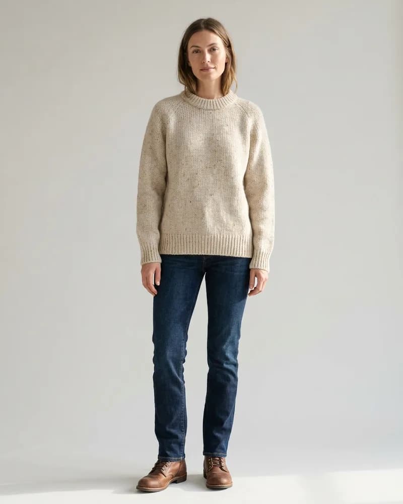 KI-generiertes Beispielbild: Strickpullover, Model-Ergebnis